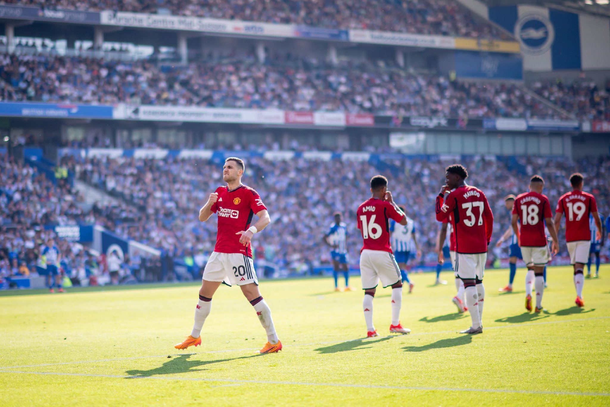 路易斯帶傷 路易斯帶傷